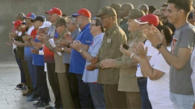 Altos dirigentes cubanos en el Primero de Mayo recién celebrado.